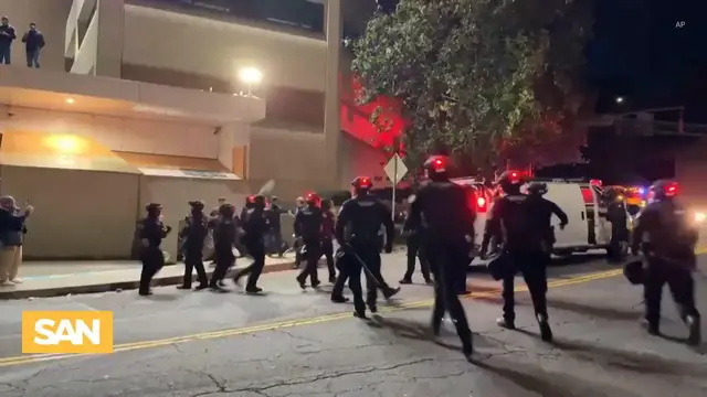 'Video thumbnail for Trump administration, local officials give conflicting views on protests in Portland'