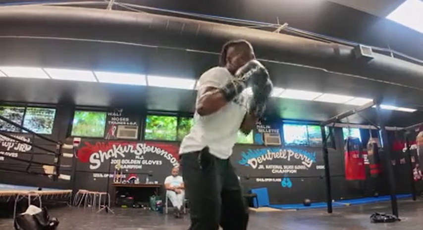 Video thumbnail for Newark native Yoell 'Boy Boy' Cooper wins second pro boxing fight