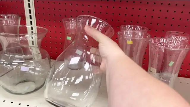 'Video thumbnail for Everyone will be running to the thrift store after seeing this GENIUS Christmas table idea!'