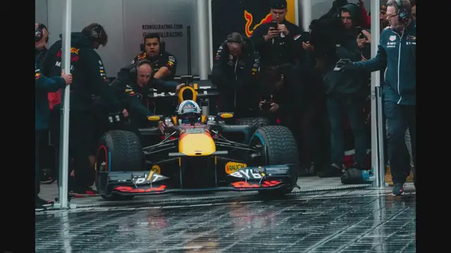 'Video thumbnail for Decoding the Intricacies of F1 Qualifying: A Comprehensive Guide'