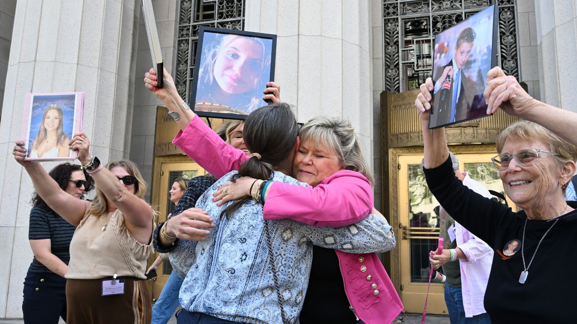 Video thumbnail for US jury finds Meta, Google liable in landmark social media addiction case