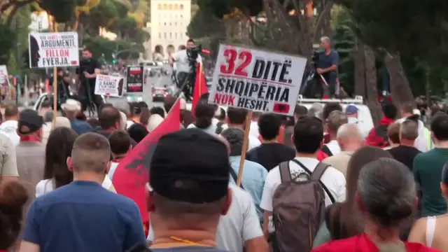 Video thumbnail for Albania: Protests continue against tourism project in Zvernec, Albania.