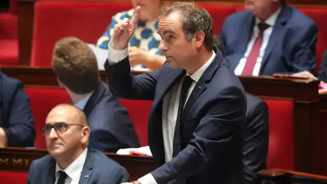 Video thumbnail for France's Green party admonishes government over heatwave response