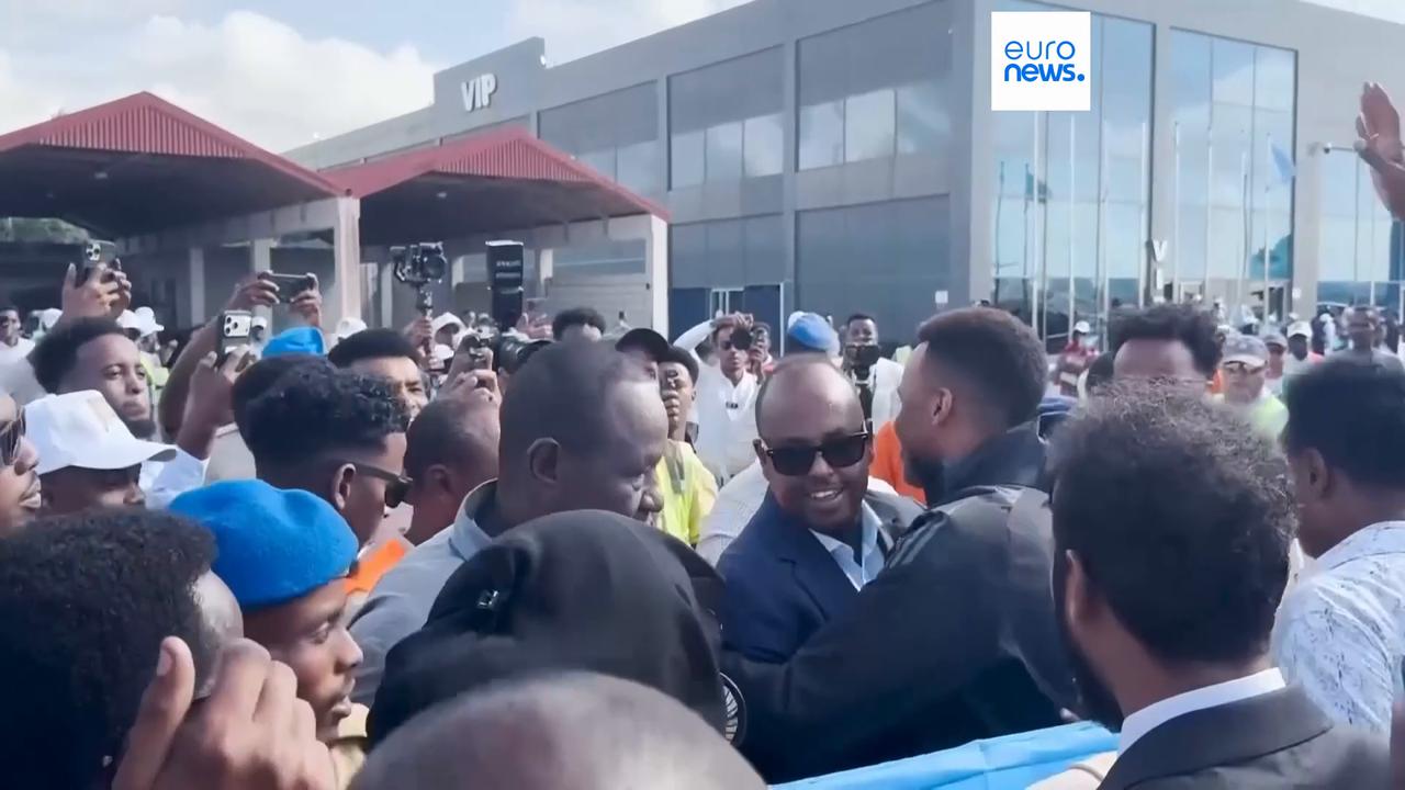 Video thumbnail for Somalia's World Cup referee returns home to hero's welcome after US entry denial