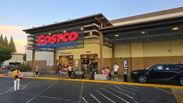 Video thumbnail for Costco Puts A Price On The Oil Crunch