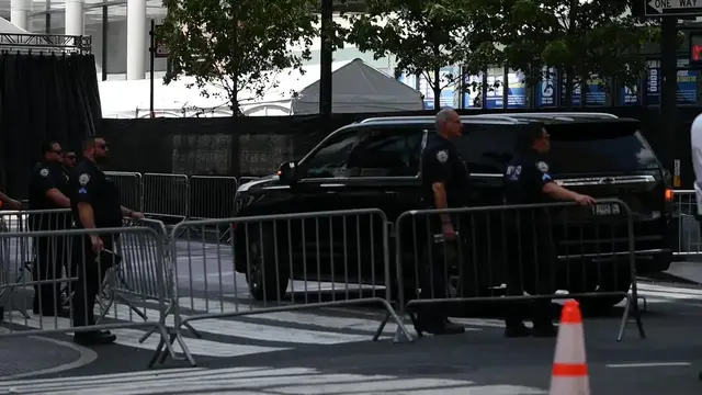 Video thumbnail for NY: New York City Prepares For Anticipated Taylor Swift And Travis Kelce Wedding Celebration 3.