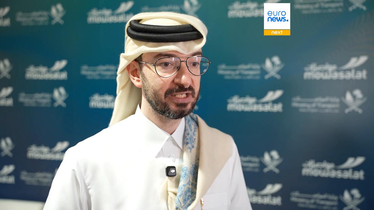 Video thumbnail for Qatar takes step toward driverless future with first public robotaxi trials in Doha