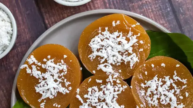 Video thumbnail for Kutsinta with Yema Recipe