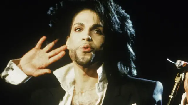 Video thumbnail for Musicians Who Permanently Damaged Their Bodies While Performing Live