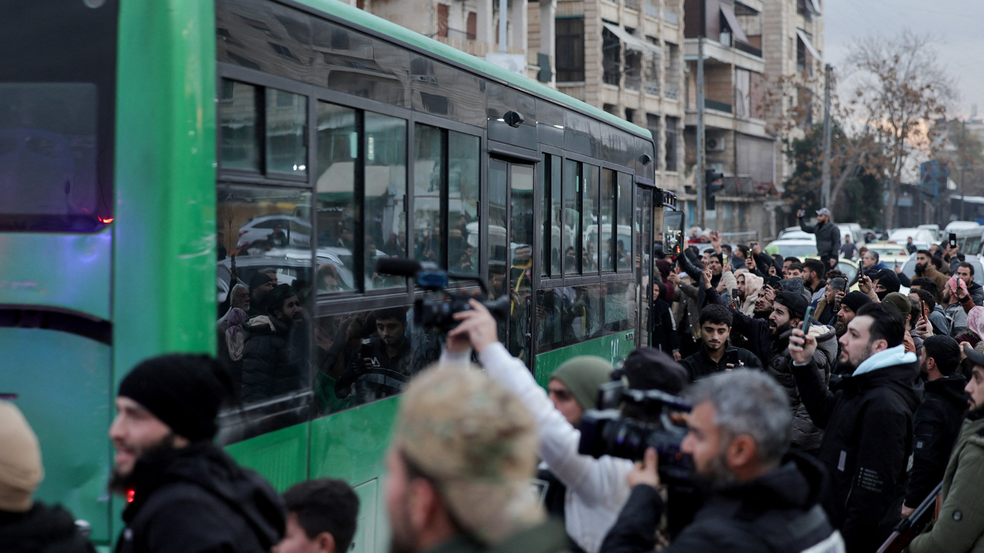 Video thumbnail for SDF fighters withdraw from Syrian city of Aleppo after days of fighting