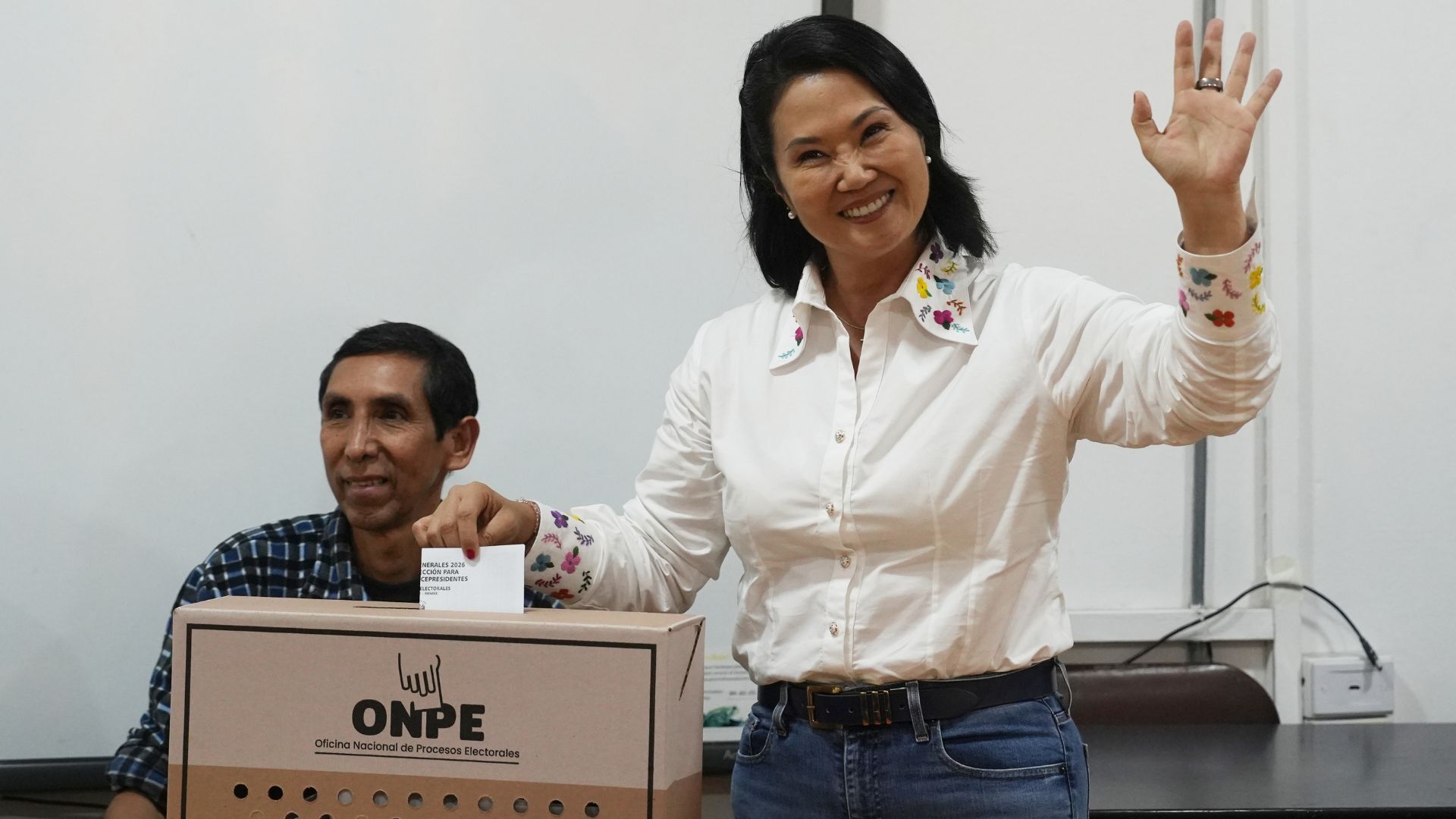 Video thumbnail for Keiko Fujimori leads the polls in Peru's tight presidential run-off