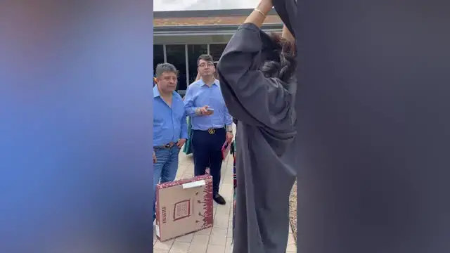 Video thumbnail for First-Gen College Grad Gives Emotional Speech Thanking Parents | Happily TV