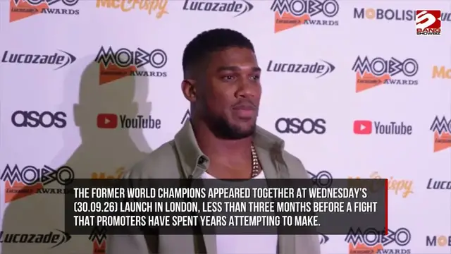 Video thumbnail for Tyson Fury and Anthony Joshua joke about sharing a pint ahead of their superfight