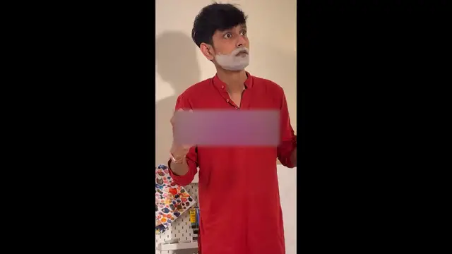 Video thumbnail for Indian artist takes ‘deleted voter’ song to Cockroach protest