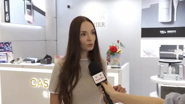 Video thumbnail for China: China continues improving payment services for int'l visitors.
