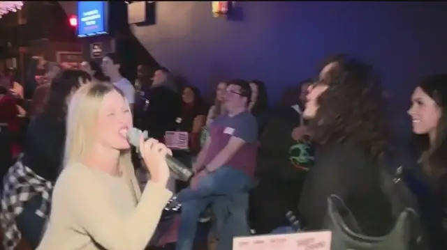 Video thumbnail for Karaoke night with Broadway stars