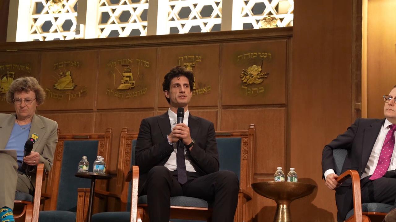 Video thumbnail for District 12 Congressional candidates attend a public forum.