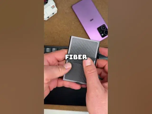 'Video thumbnail for LORZOR Wallet Carbon Fiber (Unboxing)'