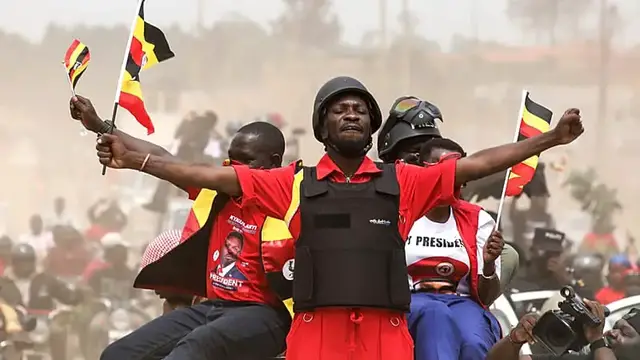 Video thumbnail for Ugandan opposition candidate Bobi Wine rallies in Kampala slum where he grew up