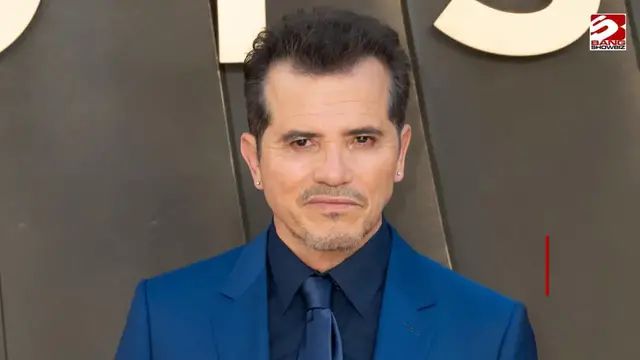 Video thumbnail for The Odyssey star John Leguizamo used method acting techniques to portray a blind character