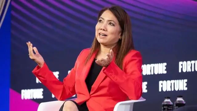 'Video thumbnail for CEO of Southeast Asia’s largest bank knows her job is at risk from AI - Fortune Global Forum'