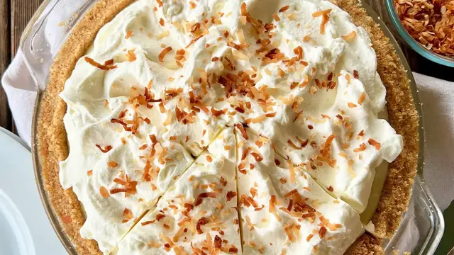 Video thumbnail for Homemade Coconut Cream Pie recipe