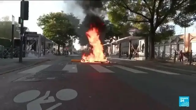 Video thumbnail for French school protests continue with larger demonstrations set for Tuesday