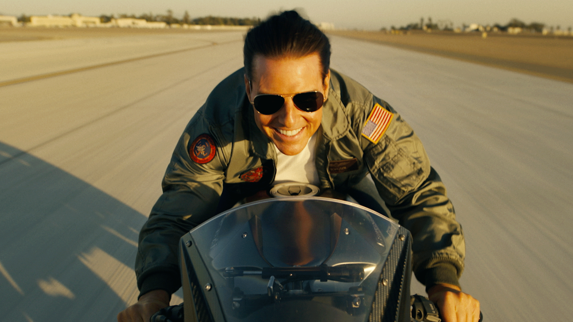 Video thumbnail for Top Gun - Official 'The Story Continues' 40th Anniversary Featurette