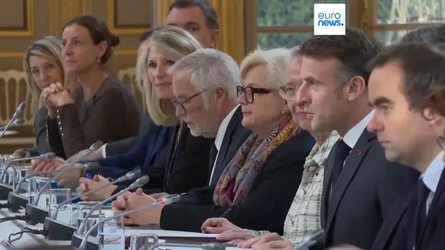 'Video thumbnail for Vote of confidence and calls for blockades: a turbulent week ahead in France'