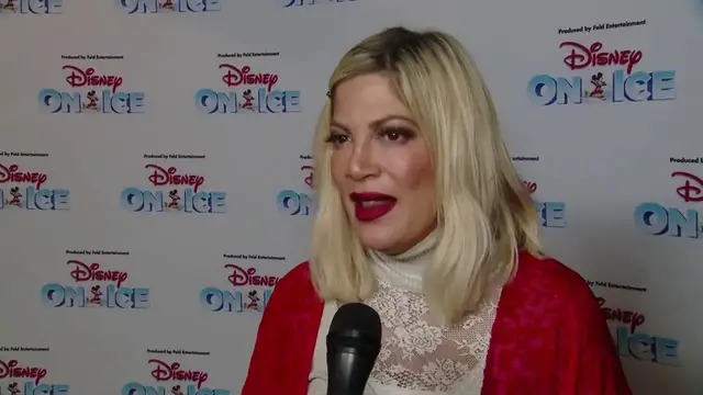 Video thumbnail for UNCAPTIONED: Tori Spelling cried more over Shannen Doherty's death than father Aaron Spelling's.