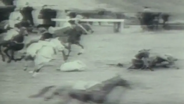 Video thumbnail for Bob Uecker introduces an Oldies and Moldies Montage for Episode 9 of The Wacky World of Sports