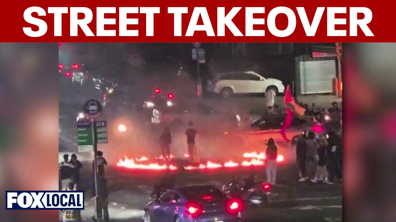 Video thumbnail for Wild Queens street takeover: NYPD searching for suspects