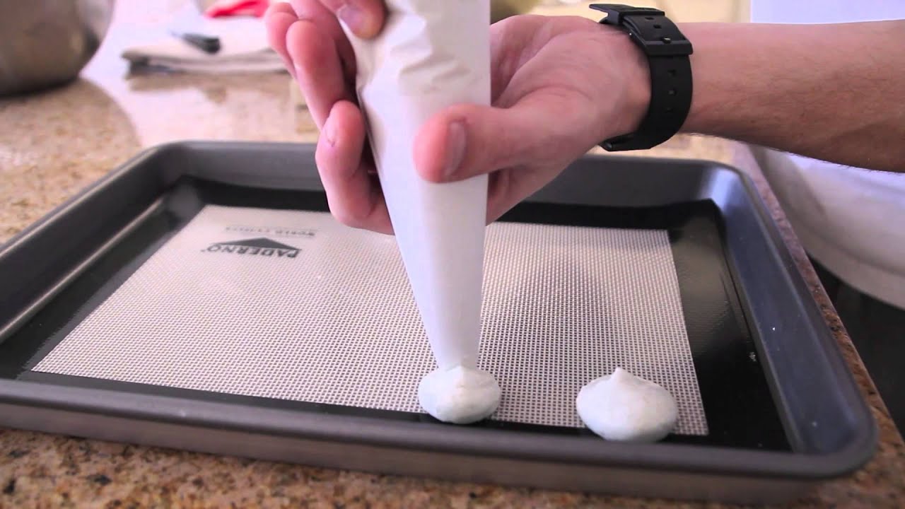 Video thumbnail for Mint Chip Macarons | Byron Talbott