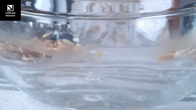 Video thumbnail for Cheese and Mango Buns Recipe