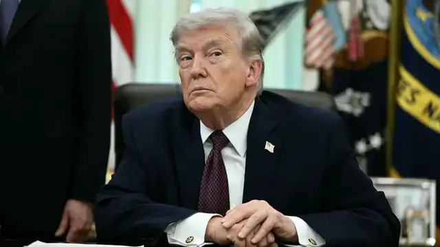 Video thumbnail for Trump’s $5,000 “Dividend” Plan Hits Bi-Partisan Wall