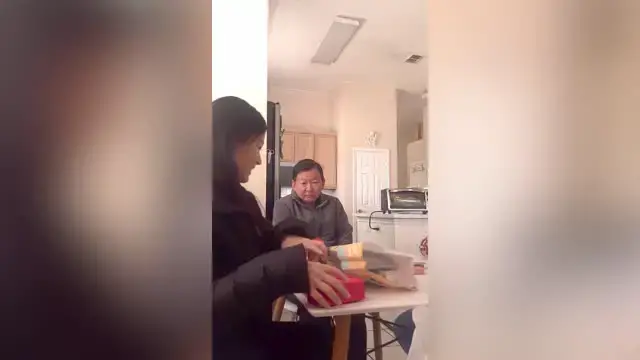 Video thumbnail for Daughter Surprises Parents With Money To Pay Off Mortgage In Chick-fil-A-Boxes | Happily TV