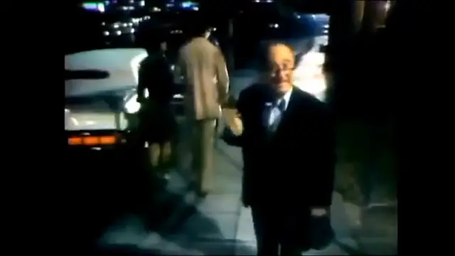 Video thumbnail for Iconic 70s Farah Slacks TV Commercial