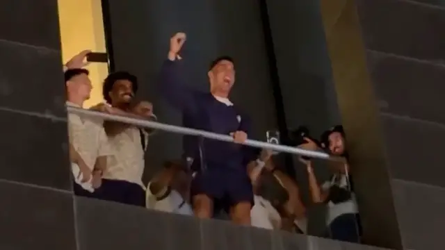 Video thumbnail for Hundreds of fans cheer Portugal’s win at star team’s residence in Toronto