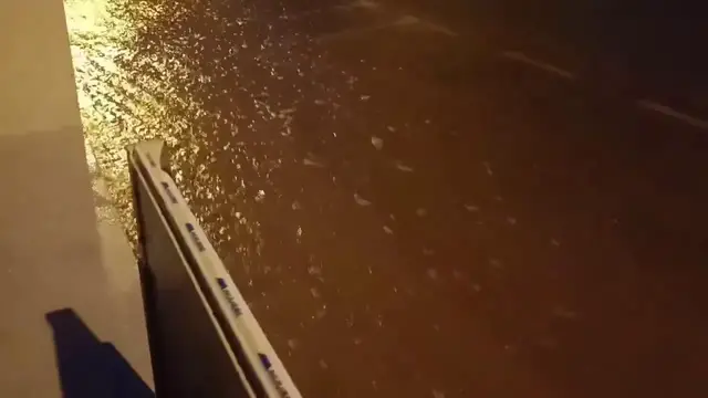 Video thumbnail for Spain: Overnight Deluge Causes Flooding Across Tarragona Province 3.
