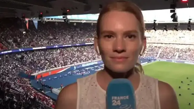 Video thumbnail for 40 000 PSG fans gathered up at the Parc des Princes in Paris for the big game