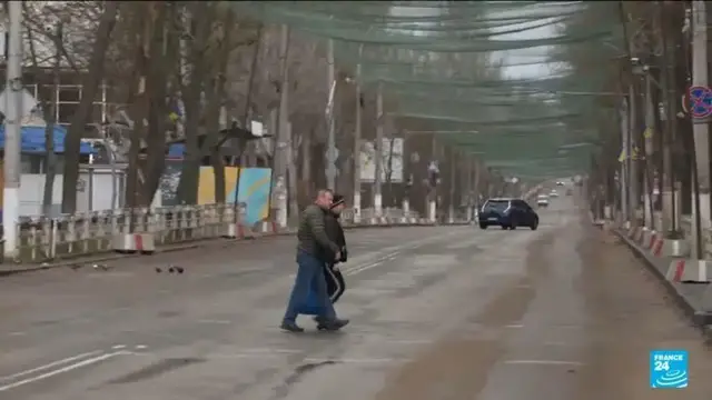 Video thumbnail for Kherson lives under anti-drone nets and in fear of Russian attacks