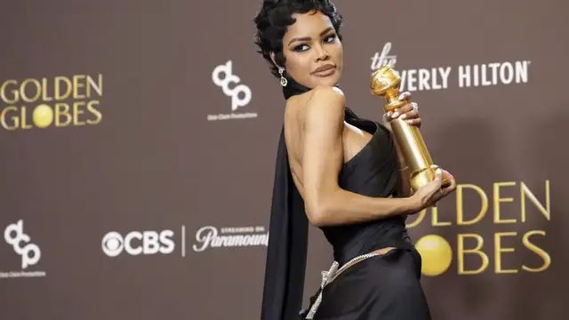 Video thumbnail for Oscar predictions are on as voting for awards starts