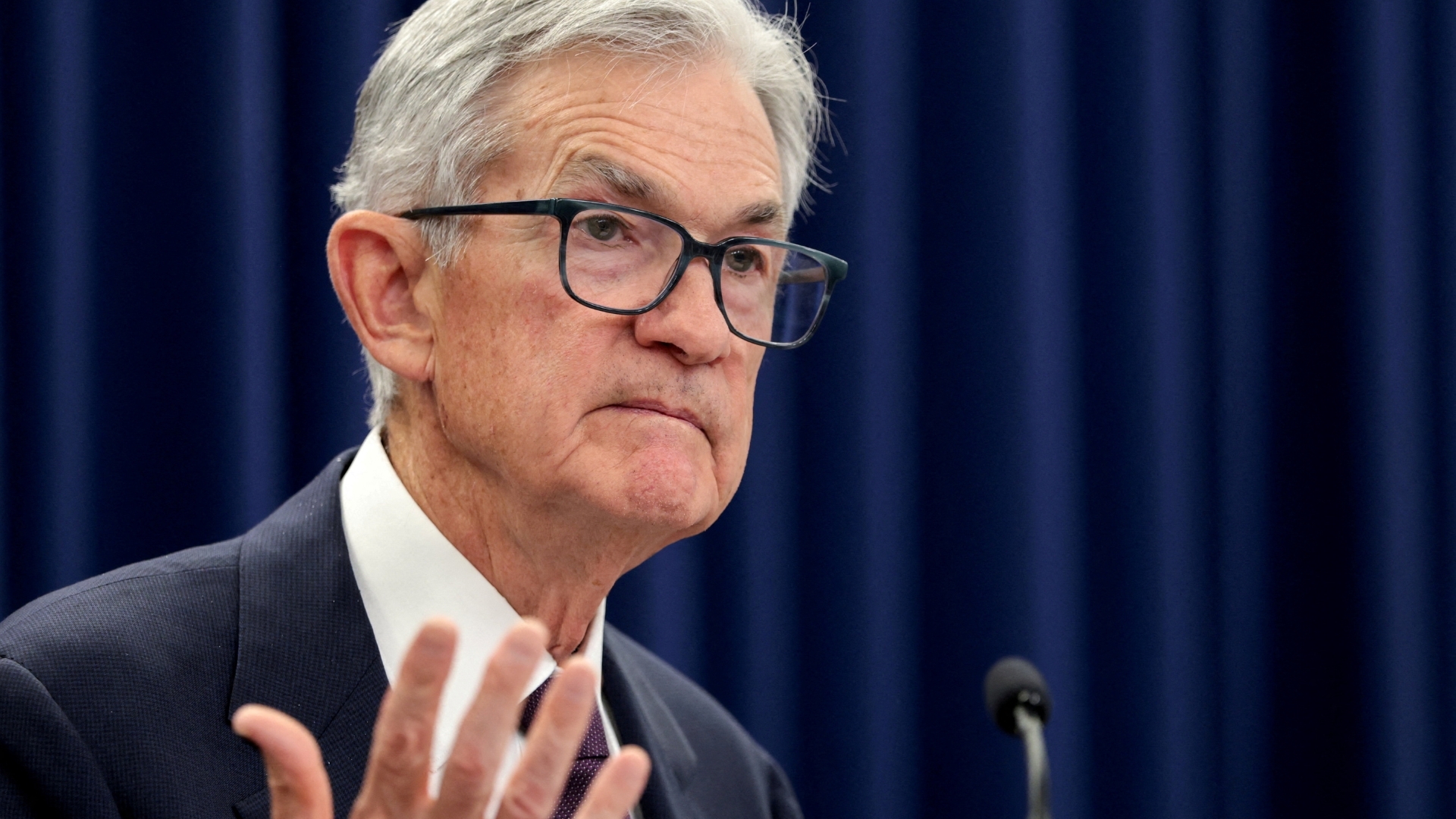 Video thumbnail for US interest rates: Federal Reserve leaves rates on hold after meeting