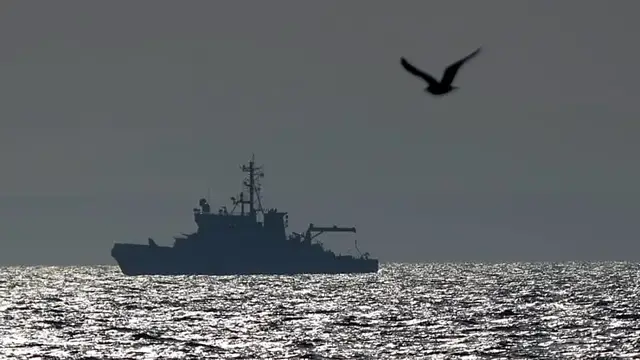 Video thumbnail for 17 migrants drown in Crete sea crossing