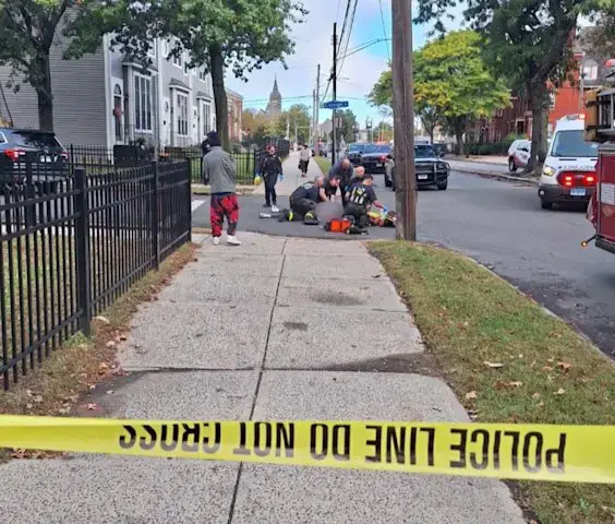 Video thumbnail for Man found shot to death beside car in Bridgeport