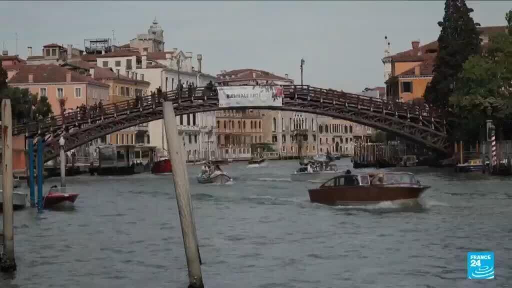 Video thumbnail for Venice Biennale: Boycotts and threats over participation of Russia & Israel