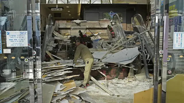 Video thumbnail for Are there more earthquakes, or are we just noticing them more?