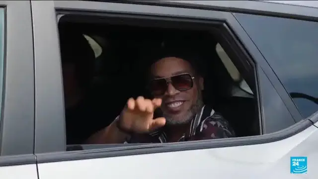 Video thumbnail for Ronaldinho returns in search of 'beautiful' 300th goal