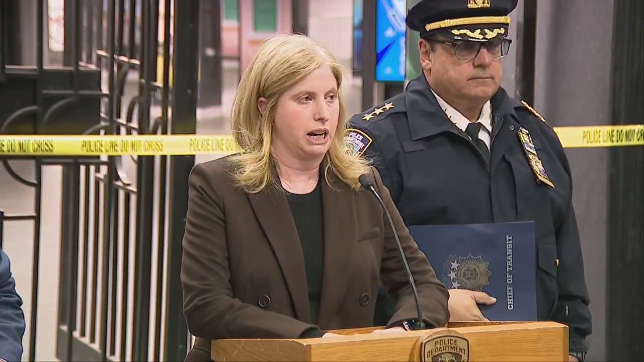Video thumbnail for Grand Central stabbing: NYPD gives update