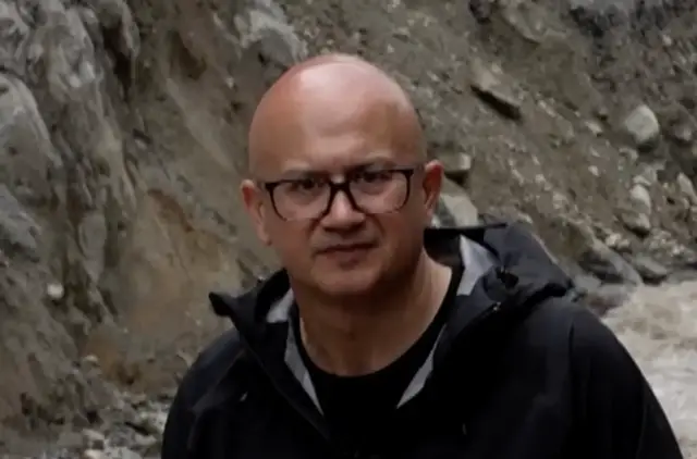 Video thumbnail for Nepal rescuers search hydropower tunnels for survivors